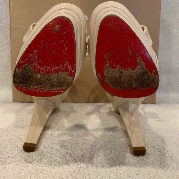 Christian Louboutin shoes - Picture 2 of 7